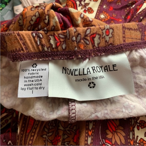 Novella Royale Flare Bell Bottom Pants - Picture 3 of 5